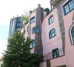 Bei der Grünen Zitadelle (Hundertwasserhaus)