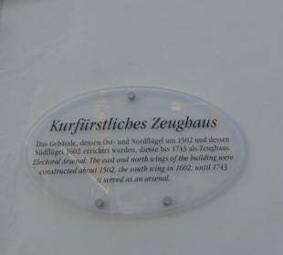 INFO-Tafel am ehemaligen kurfürstlichen Zeughaus