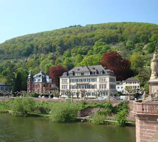 Blick von Alter Brücke ans andere Ufer