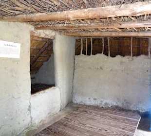 Der abgetrennte Viehstall in der Hütte