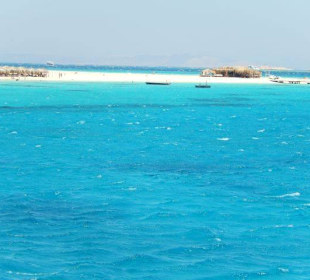 Paradise Island April2017