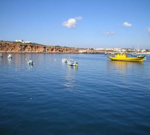 Farbenfrohes Fischerboot