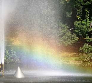 Regenbogen an der Fontäne in den Graftanlagen