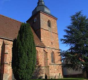Die Pfarrkirche in Burrweiler