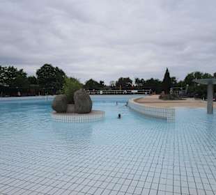 Größtes Wellenbad Deutschlands