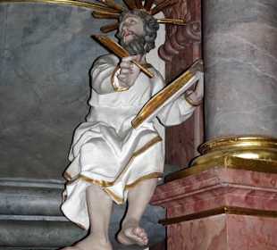 Der Apostel-Altar der Pfarrkirche