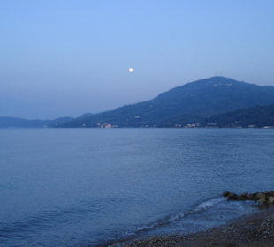 Strand bei Nacht