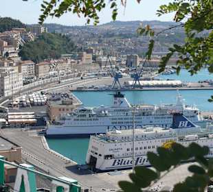 Hafen von Ancona