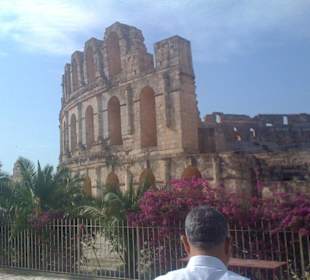 Aussenansicht vom Colloseum in El Jem