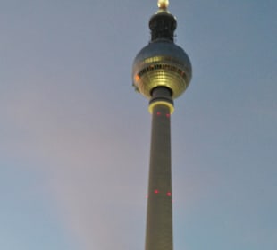 Am Abend beim Fernsehturm
