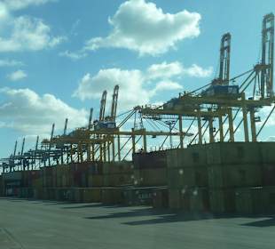 5 km lange Stromkaje