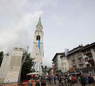 Der freistehende Turm der Pfarrkirche