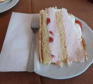 Erdbeersahne-Torte