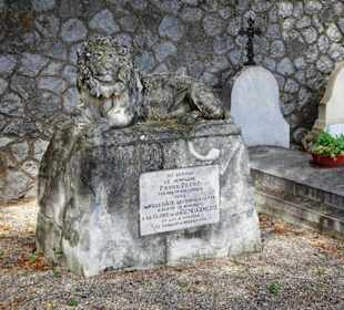 Rundgang über den Friedhof Saint-Pierre