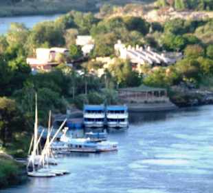 Blick von der Cafe - Terrasse auf das Nilkatarak