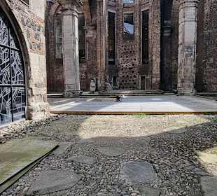 Ruine mitten in Köln