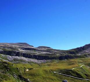 Die Felsen haut es einen schon um