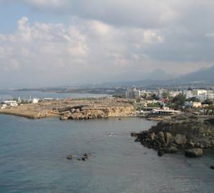 Blick seitlich von der Burg