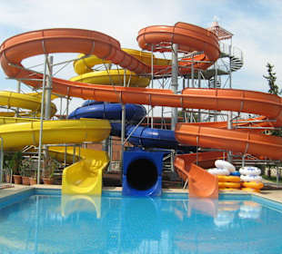 Wasserrutschen im Aquapark