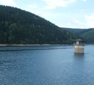 Ohratalsperre mit schönem Stausee