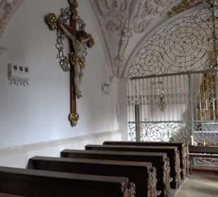 Stift Unserer Lieben Frau zur Alten Kapelle