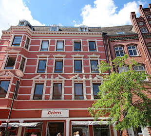 Geschäftsstraße Holm