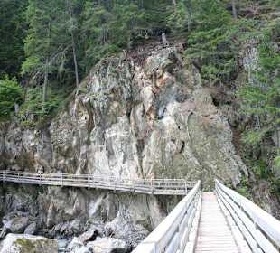 War stabil, die Brücke!