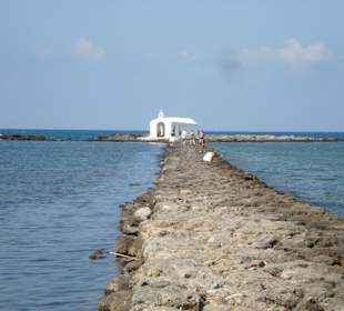 Kirche am Hafen in Georgioupolis