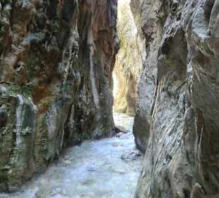 Begehbares Flussbett
