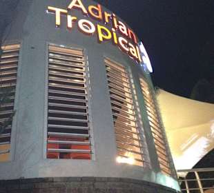 Eingang Restaurant Adrian Tropical