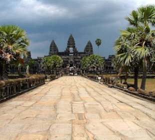 Angkor Wat/Gewitterstimmung