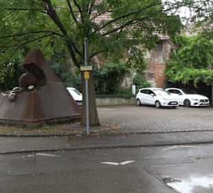 Skulptur Pyramide