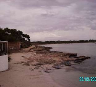 Durchgang Hafenstrand zu den Traumstränden