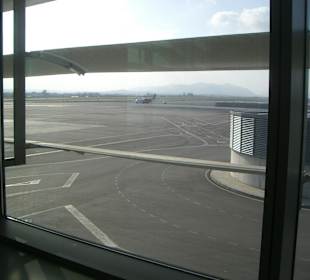 Blick auf das Rollfeld