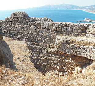 Feraklos Festung, Haraki