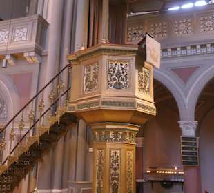 Innenbesichtigung der Wiesbadener Marktkirche