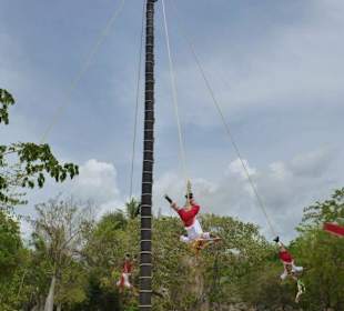 Xcaret Flying Mans