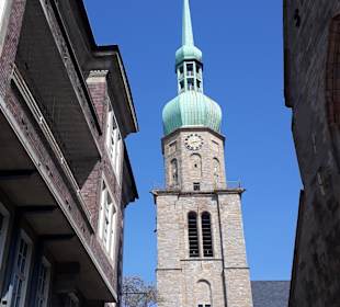 Ausblick auf die Reinoldikirche gegenüber