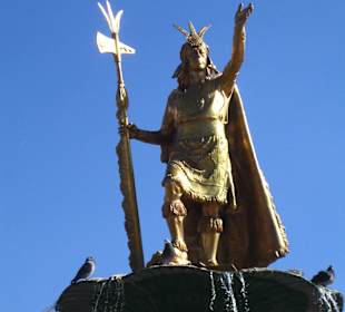 Pachacútec Yupanqui auf der Plaza de Armas