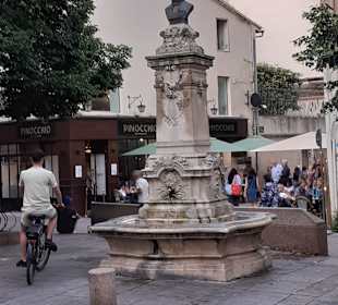 Fontaine de la rue de la République