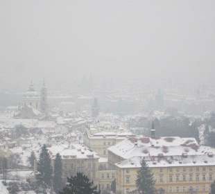 Blick vom Burgberg nach Prag