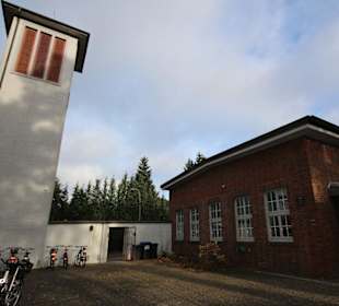 Kirche mit Glockenturm