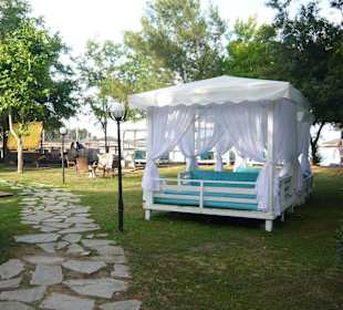 Sitzecke im Moonlightpark