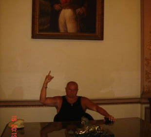 И кресле батисты