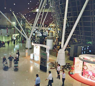 Die Haupthalle des Flughafens