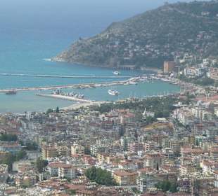 Blick von oben hoch über Alanya