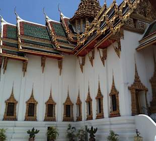 Phra Thinang Dusit Maha Prasat