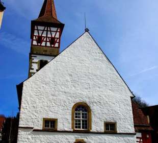 Hier fehlen wieder oben die Fenster