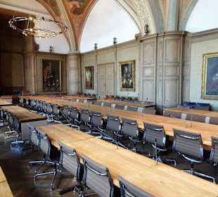 Im Ratssaal des Aachener Rathauses
