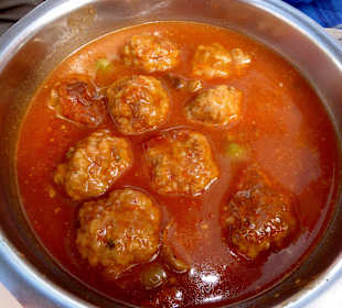 Hauptgericht aus dem kleinen Menü